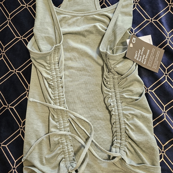 GapFit Tech jersey Size L - Picture 6 of 6